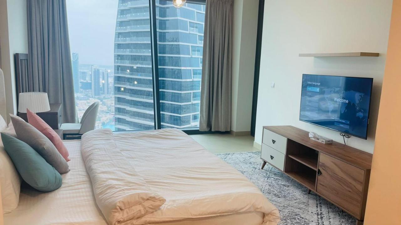 Amakin Burj Vista Tower 1 Апартаменти Дубай