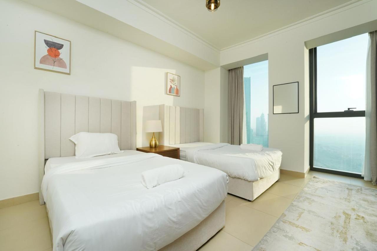 Апартаменти Amakin Burj Vista Tower 1 Дубай