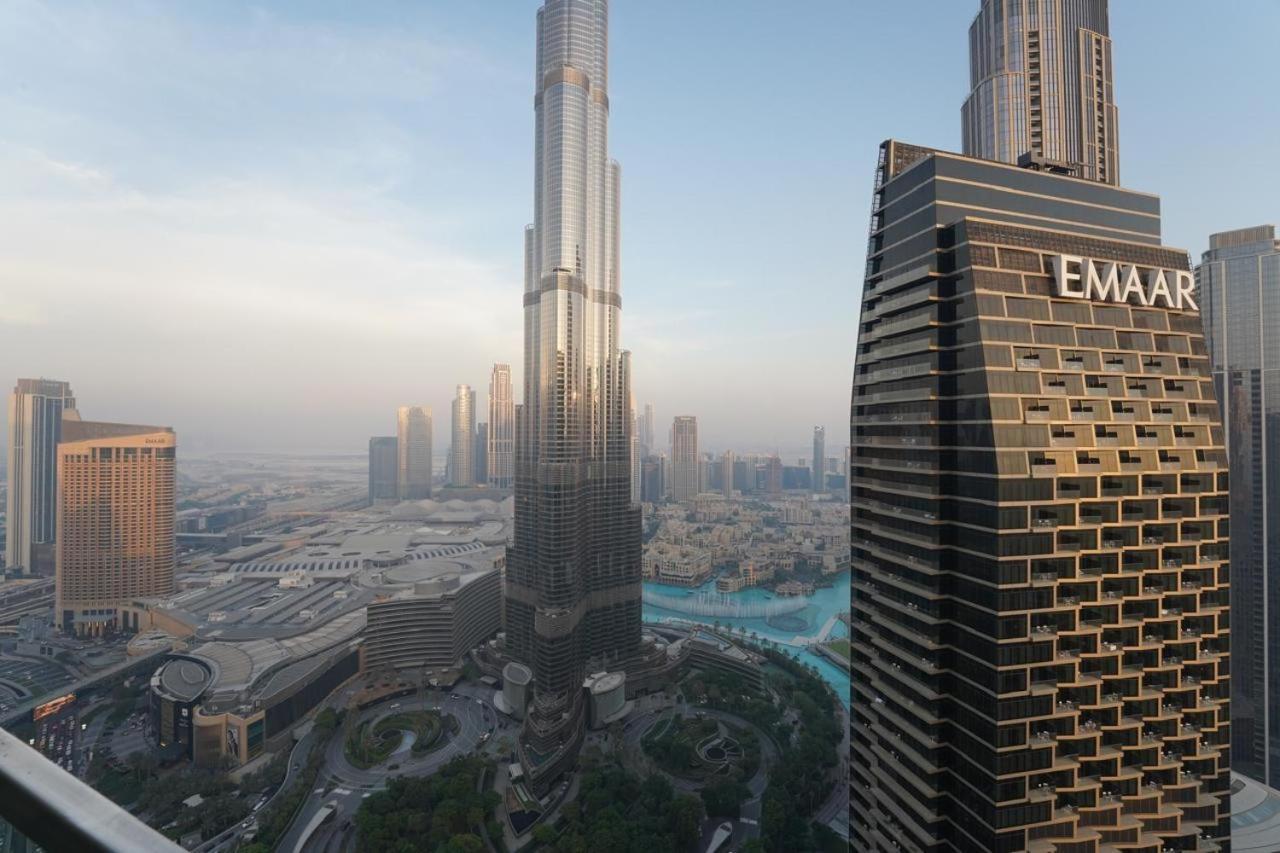 Amakin Burj Vista Tower 1 * Дубай